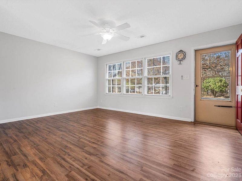 208 Midway Dr, Indian Trail, NC 28079