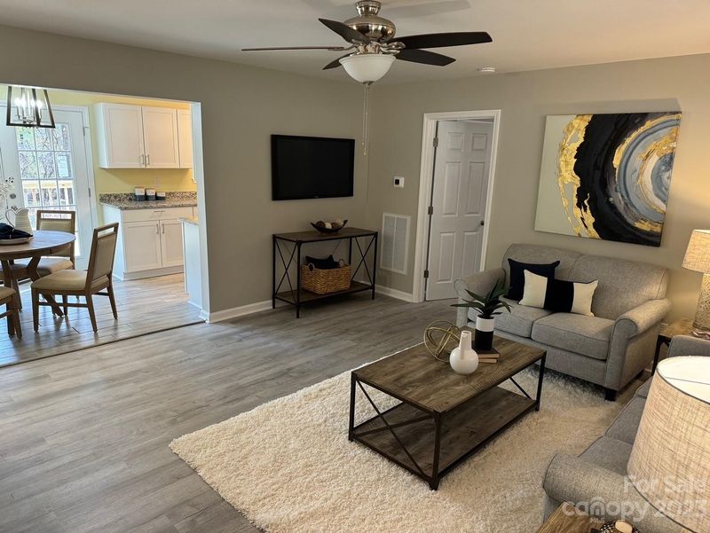 58 Dunn St, Belmont, NC 28012