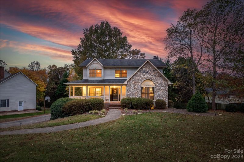 926 30th Avenue Ln NE, Hickory, NC 28601