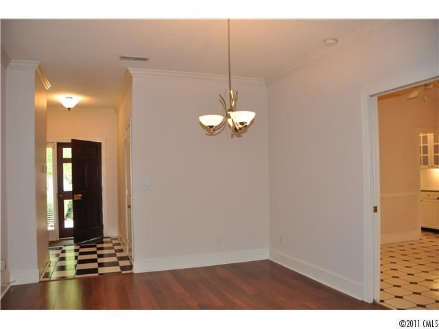 6027 Sharon Rd #L17, Charlotte, NC 28210