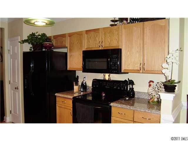 8063 Mariners Pointe Cir #8063, Denver, NC 28037