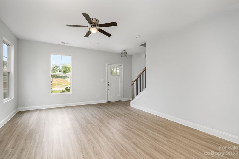 140 Baucom St, Charlotte, NC 28216