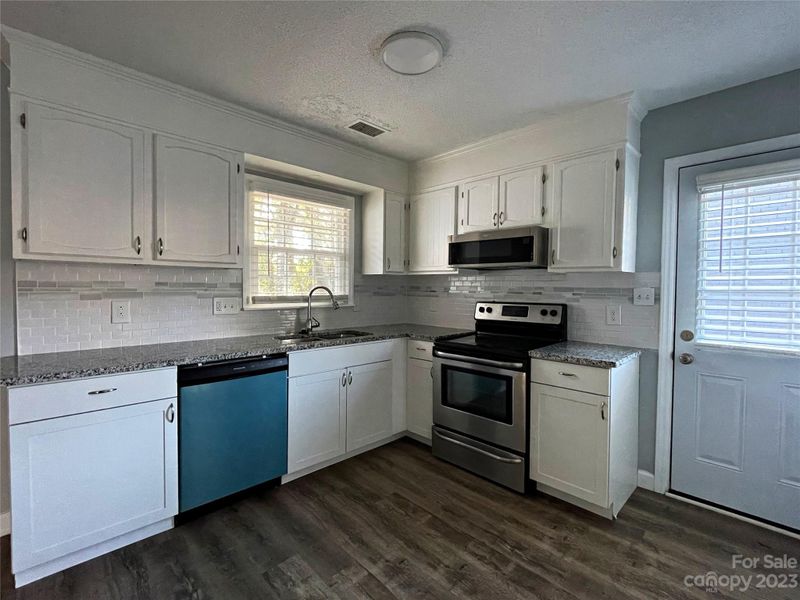 4436 Fair Springs Rd, Charlotte, NC 28227