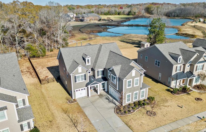 2583 Snap Dragon Dr, Harrisburg, NC 28075