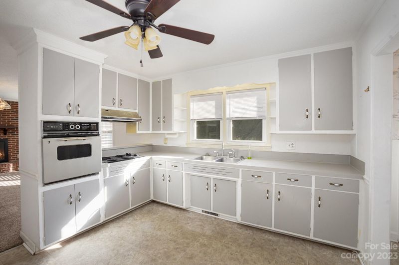 408 Jane St, Cherryville, NC 28021