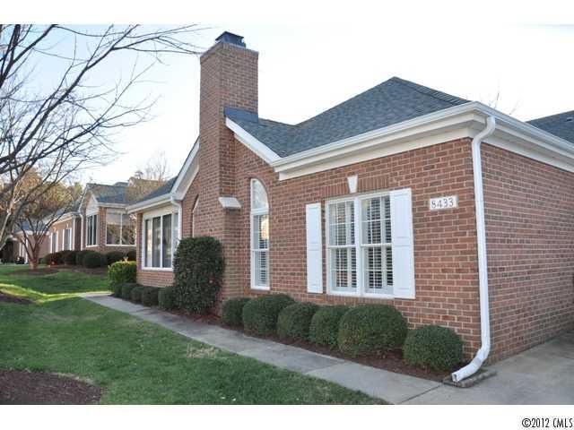8433 Olde Troon Dr #D, Charlotte, NC 28277