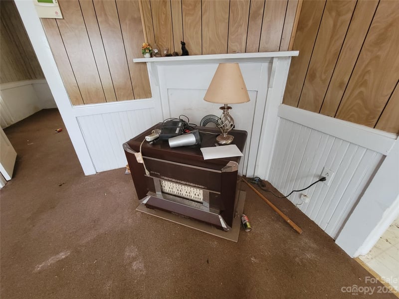 22 Stowe St, Lowell, NC 28098