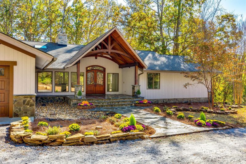 6875 Stonebridge Ln, Clover, SC 29710