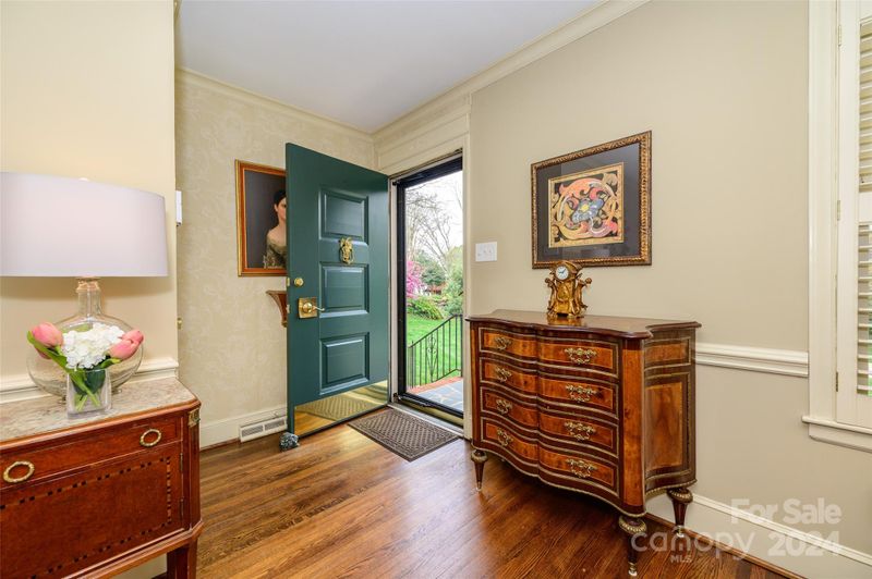 532 Moncure Dr, Charlotte, NC 28209