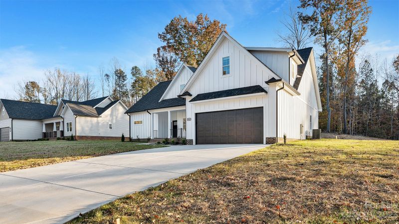 5017 Oconee Dr, Stanley, NC 28164