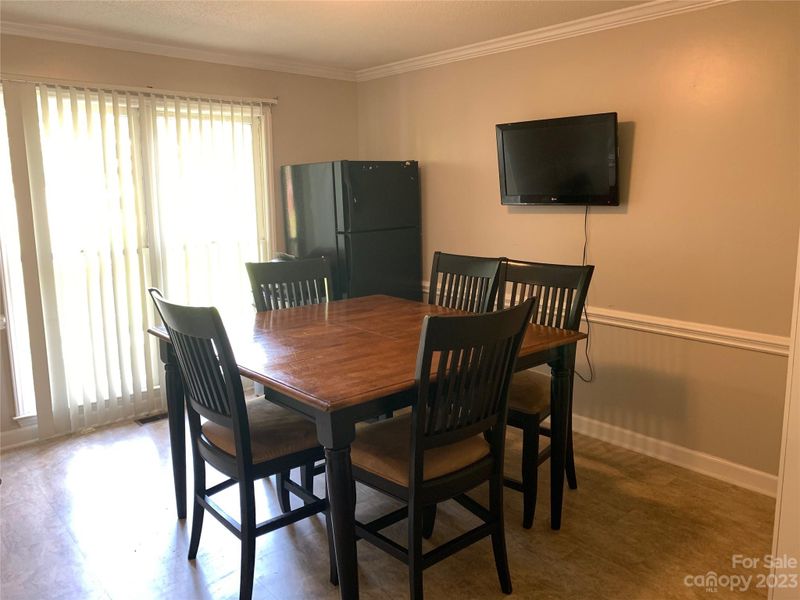 7231 Leaves Ln, Charlotte, NC 28213