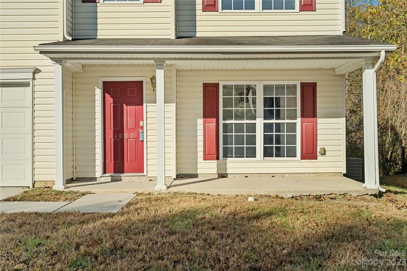 1022 Chalk Hill Ln, Charlotte, NC 28214