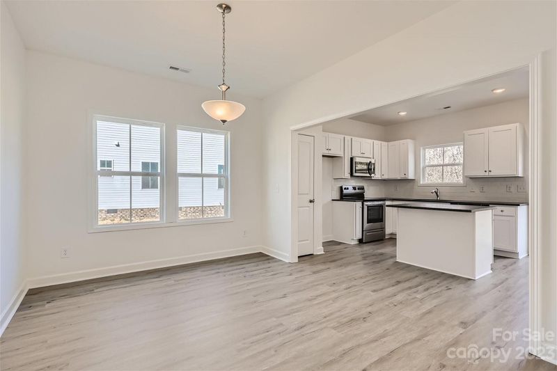 496 Kacys Way Pl SE, Concord, NC 28025