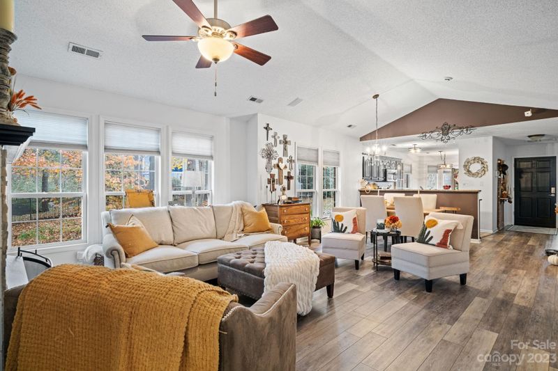 740 41st Avenue Dr NE, Hickory, NC 28601