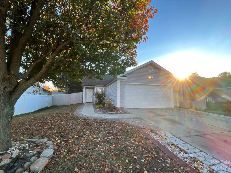 8953 Gerald Dr, Charlotte, NC 28217