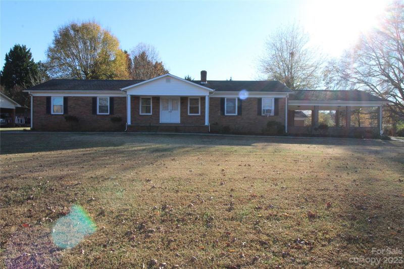 2710 25th Ave NE, Hickory, NC 28601