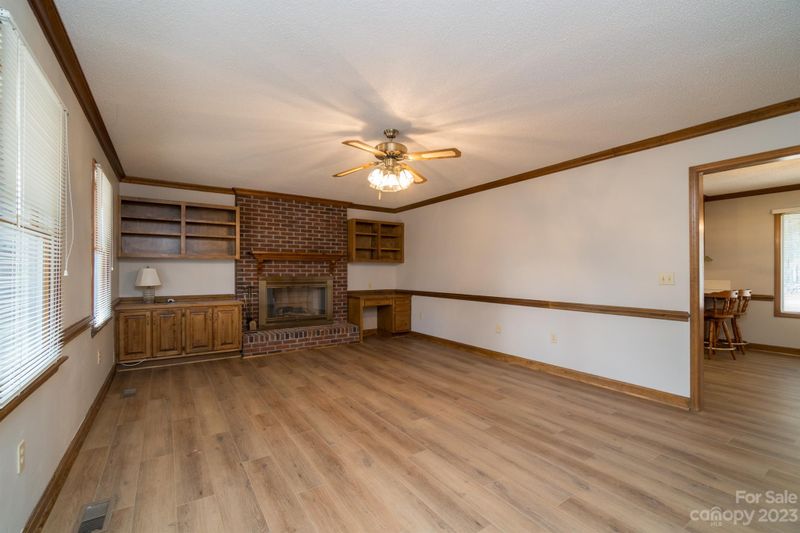 8312 Buckingham Ln, Harrisburg, NC 28075