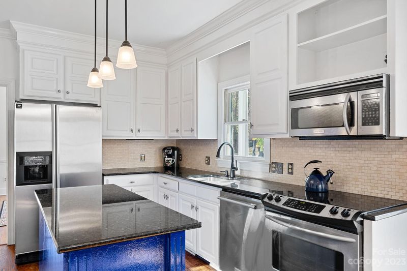 8240 County Downs Ln, Charlotte, NC 28270
