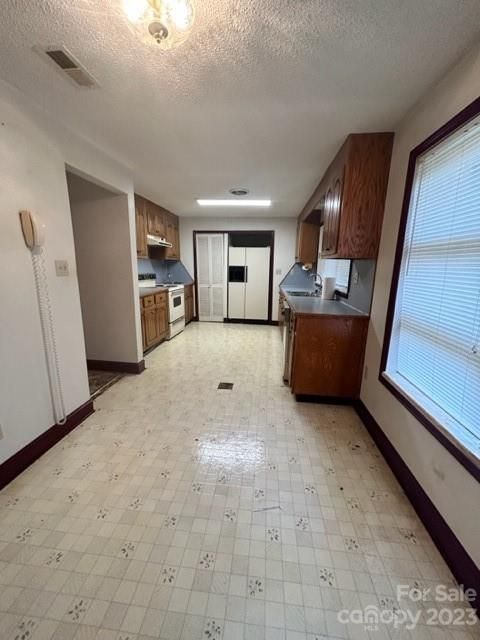 4187 Old State Rd, Newton, NC 28658