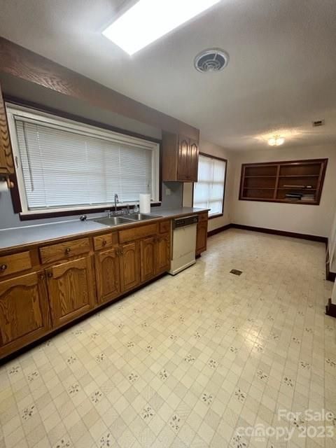 4187 Old State Rd, Newton, NC 28658