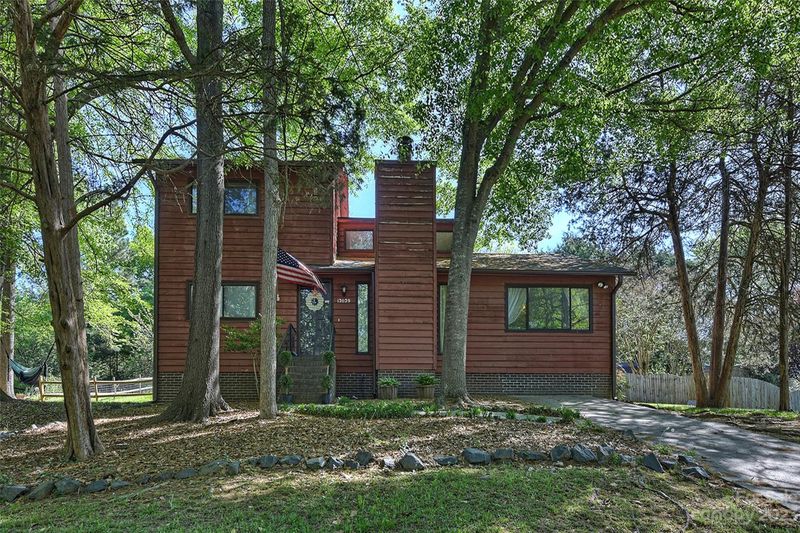 12029 Five Cedars Rd, Charlotte, NC 28226