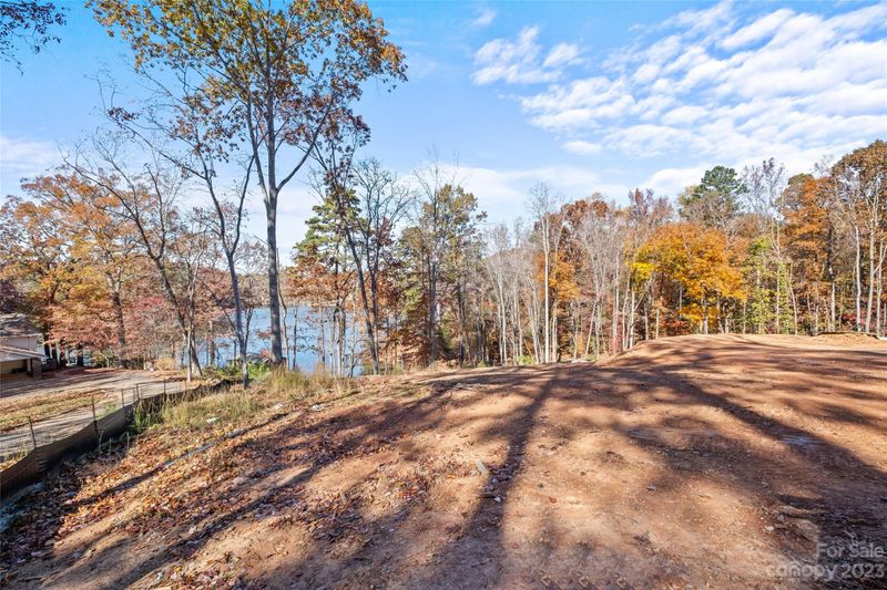 16914 Landover Rd, Charlotte, NC 28278
