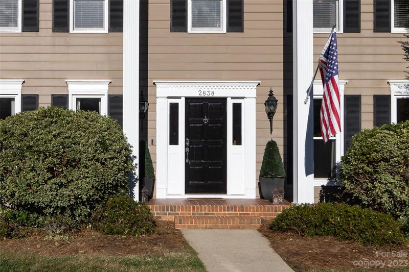 2838 Oxborough Dr, Matthews, NC 28105