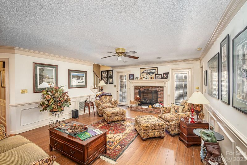 2435 Willowbrook Dr, Matthews, NC 28104