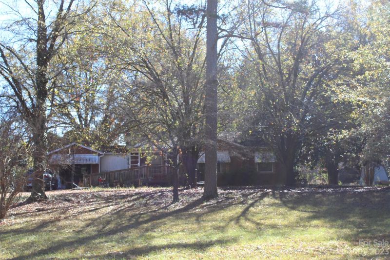 2390 Dixon Rd, Belmont, NC 28012