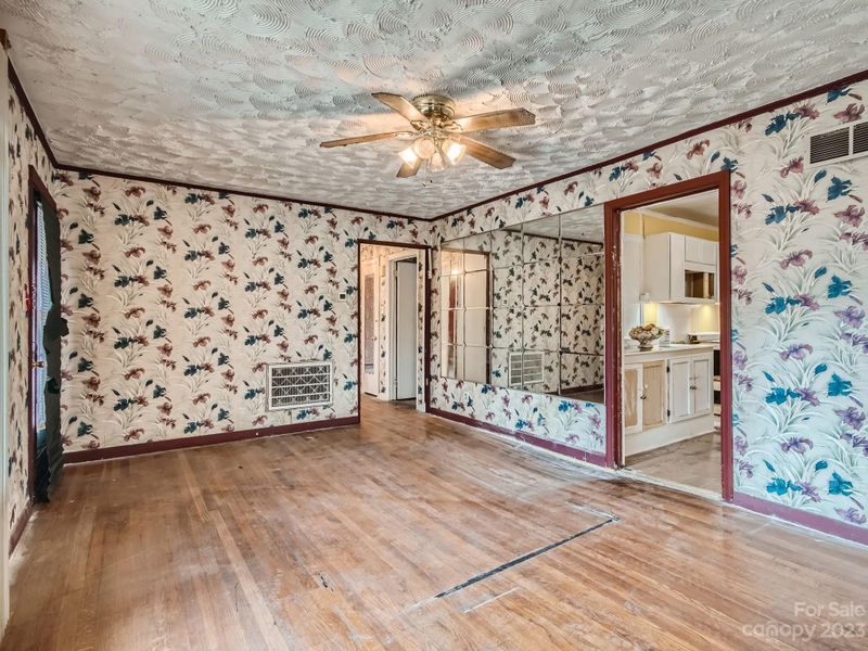 3044 Botany St, Charlotte, NC 28216