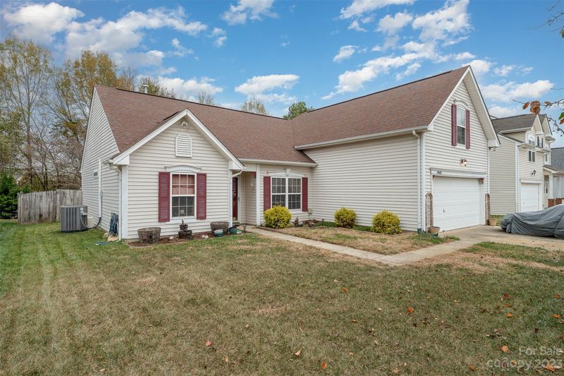 14440 Arlandes Dr, Charlotte, NC 28278