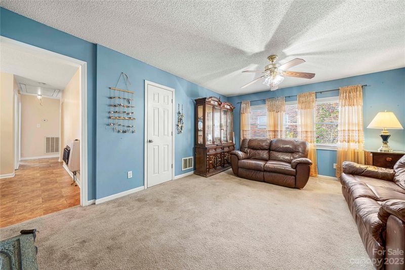 2005 Bainbridge St, Gastonia, NC 28052