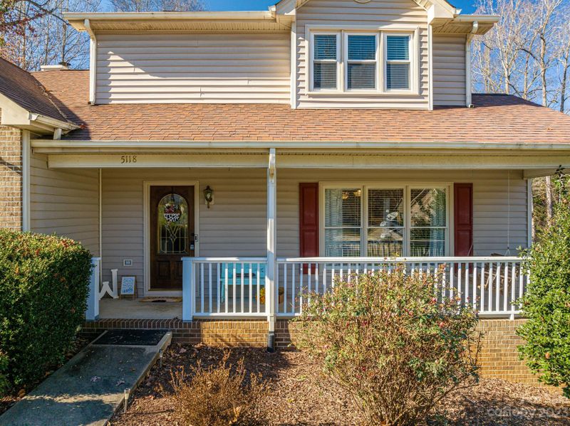 5118 Foley Dr, Hickory, NC 28602