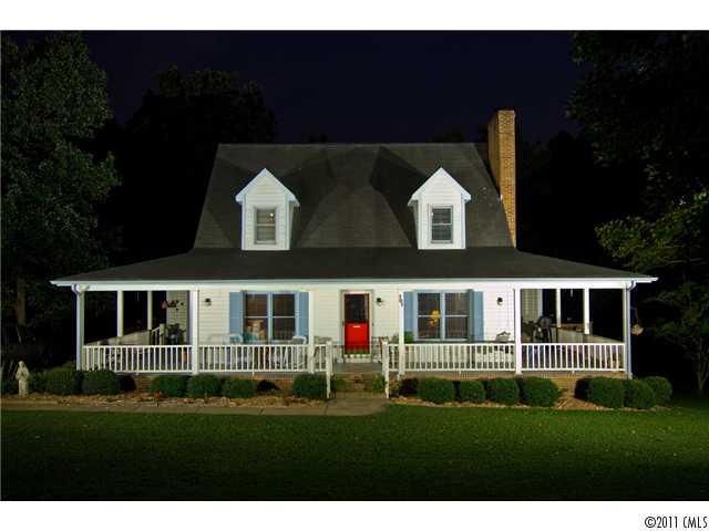 701 Lois Ln, Gastonia, NC 28056