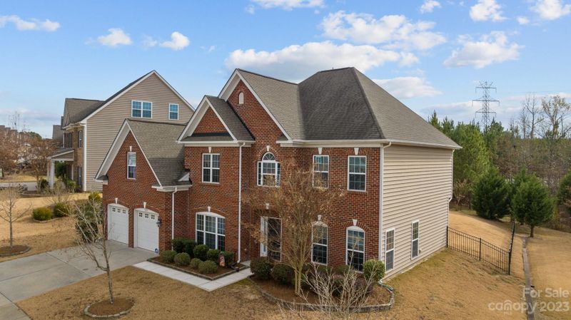 9221 Perseverance Dr, Harrisburg, NC 28075