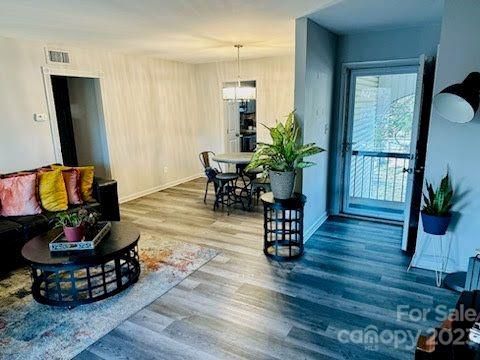 4601 Coronado Dr #E, Charlotte, NC 28212
