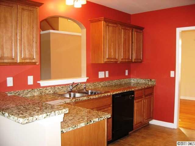 4017 Waters Edge Dr, Lancaster, SC 29720