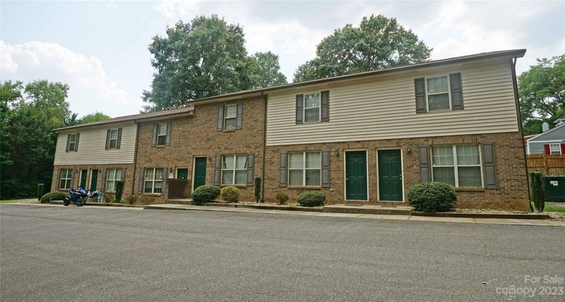 1103 3rd Ave SW, Hickory, NC 28602