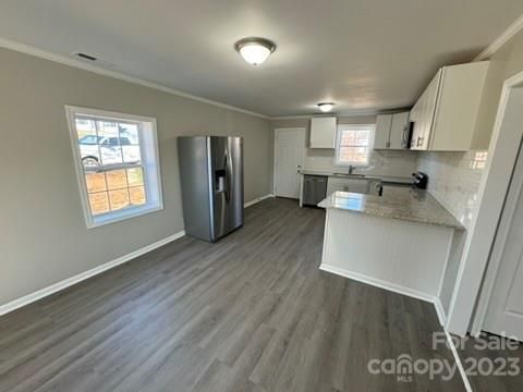 3910 25th St NE, Hickory, NC 28601