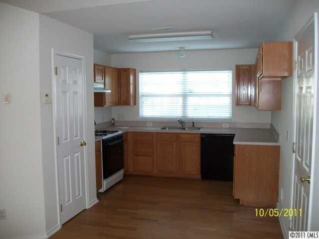 2005 Mallard Pine Ct, Charlotte, NC 28262