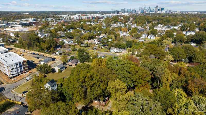 401 Hollis Rd, Charlotte, NC 28209