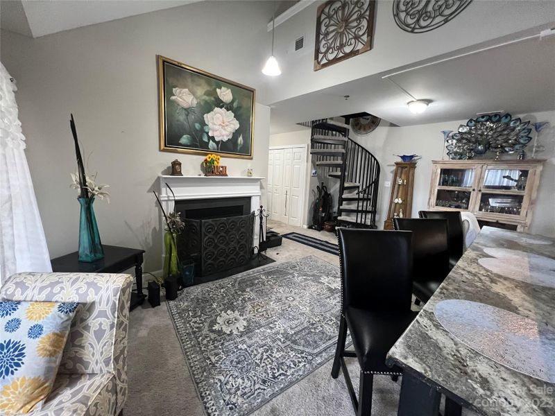 2529 Carya Pond Ln, Charlotte, NC 28212
