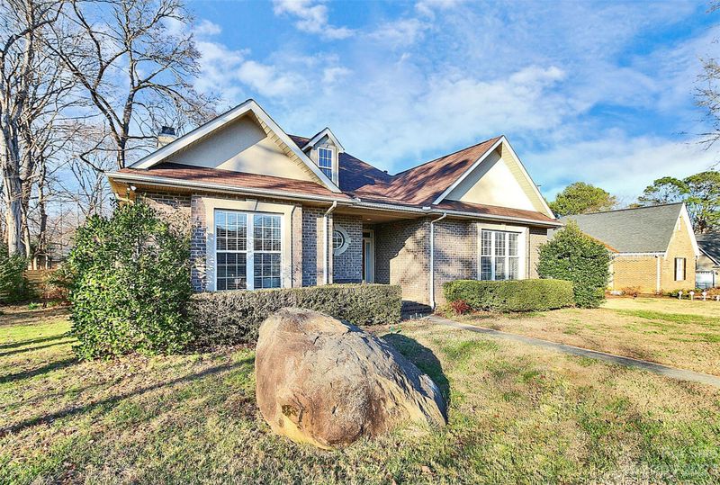3330 Rea Rd, Charlotte, NC 28226
