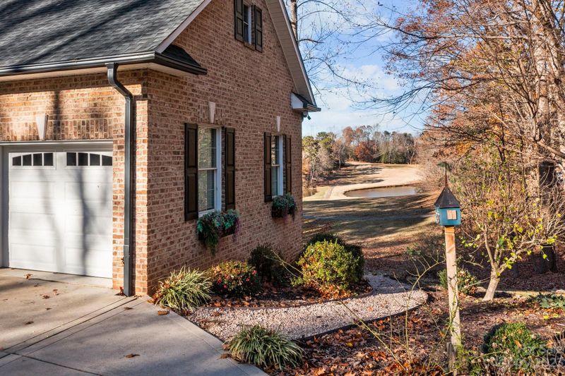7729 Golf Course Dr, Denver, NC 28037