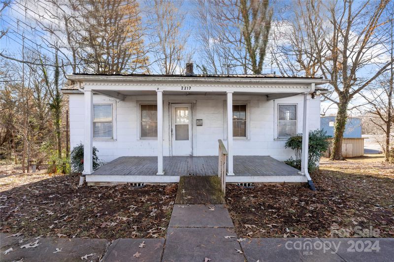 2217 Front St, Statesville, NC 28677