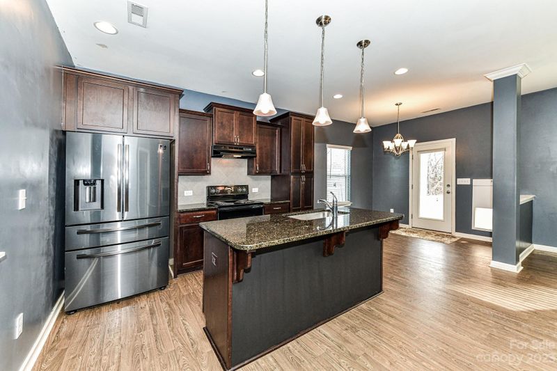 5120 Meadow Woods Dr, Lowell, NC 28098
