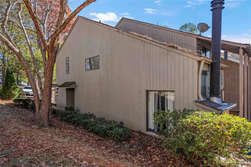 31 Old Post Rd, Lake Wylie, SC 29710