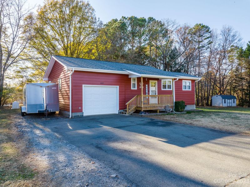 1997 Bridges Dr, Conover, NC 28613