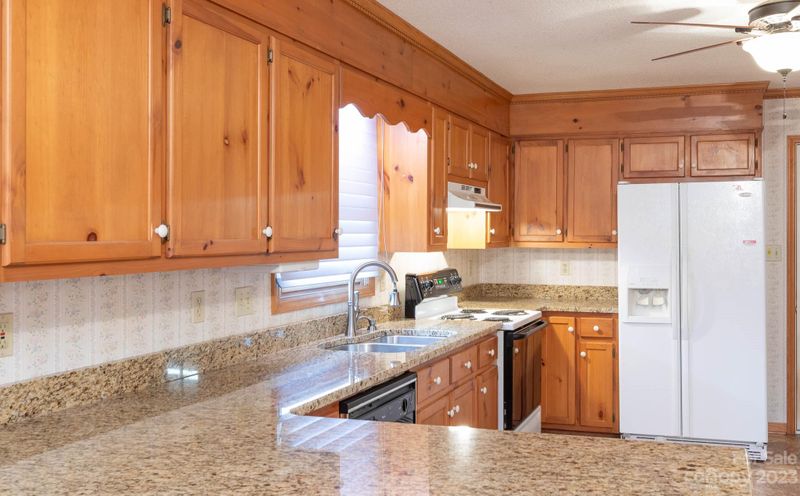 7869 Cherry Point Dr, Denver, NC 28037