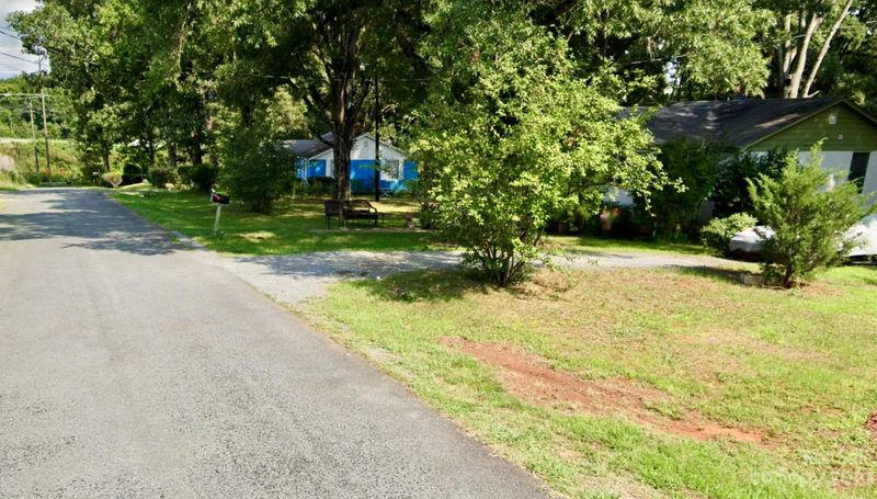 5117 Allison Ln, Charlotte, NC 28277